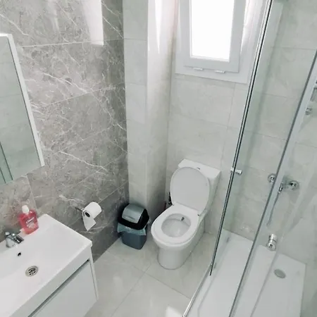 Holiday Apartments At Grand Sapphire Residence With Casino & Pool Access Lägenhet