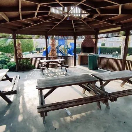 Holiday Apartments At Grand Sapphire Residence Agios Georgios (Famagusta)