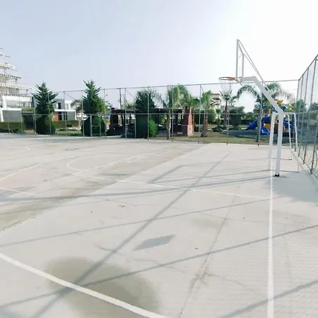 Holiday Apartments At Grand Sapphire Residence With Casino & Pool Access