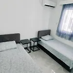 Holiday Apartments At Grand Sapphire Residence With Casino & Pool Access *