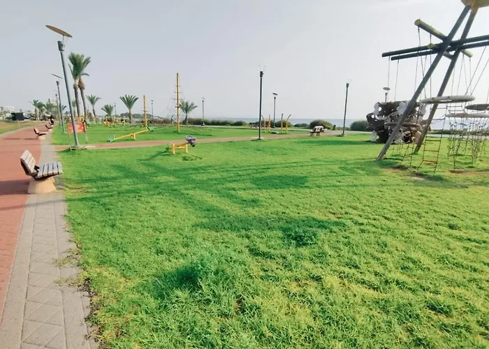 Holiday Apartments At Grand Sapphire Residence Agios Georgios (Famagusta)